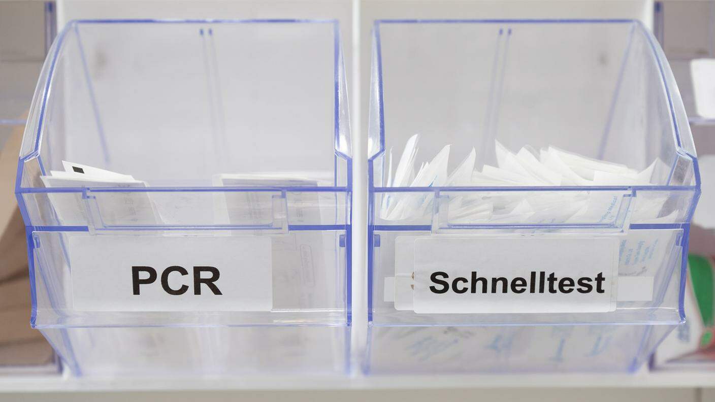 Test PCR e antigenici rapidi