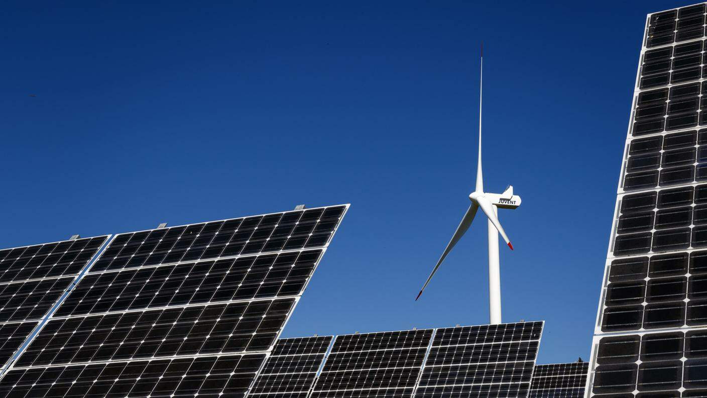 Per Greenpeace la Svizzera deve mettere il turbo sul solare
