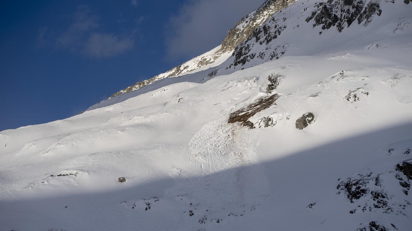 I tre stavano effettuando delle misurazioni per l'Istituto per lo studio della neve e delle valanghe