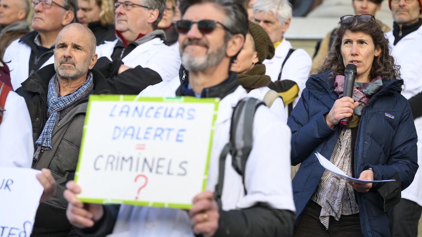 Valérie D'Acremont (d) e Blaise Genton (s)