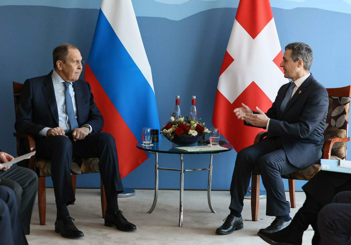 Cassis e il capo della diplomazia russa durante il loro incontro a gennaio a Ginevra. Oggi al telefono hanno discusso essenzialmente della crisi umanitaria e delle iniziative diplomatiche in corso