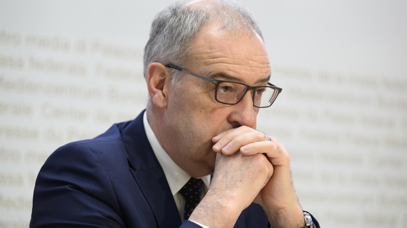 Il ministro dell'economia, rivela RTS, si è incontrato ieri con i ministri cantonali delle finanze di Zurigo, Zugo e Grigioni