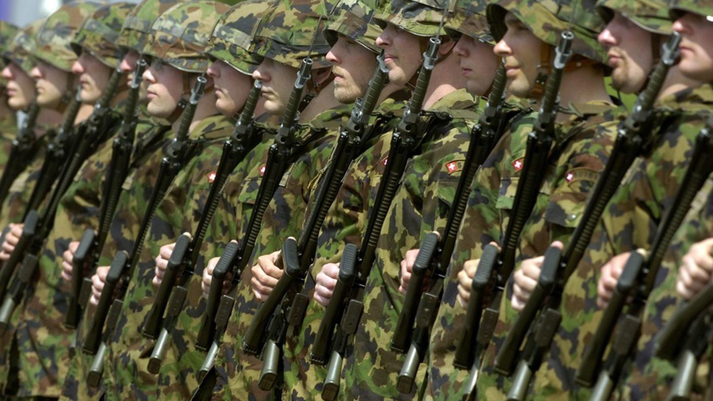 ad_esercito_5.12.2011_keystone.JPG