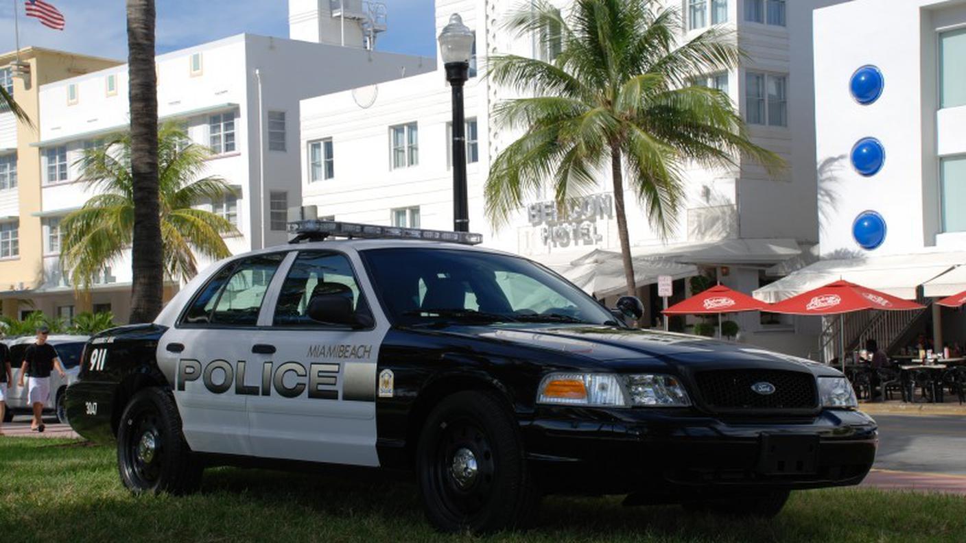 La violenza si sarebbe consumata in un hotel su Ocean Drive