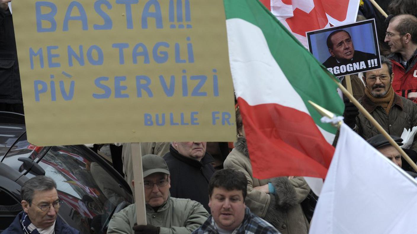 Consolati_Italia_protesta Losanna 2010_keystone81897982.JPG