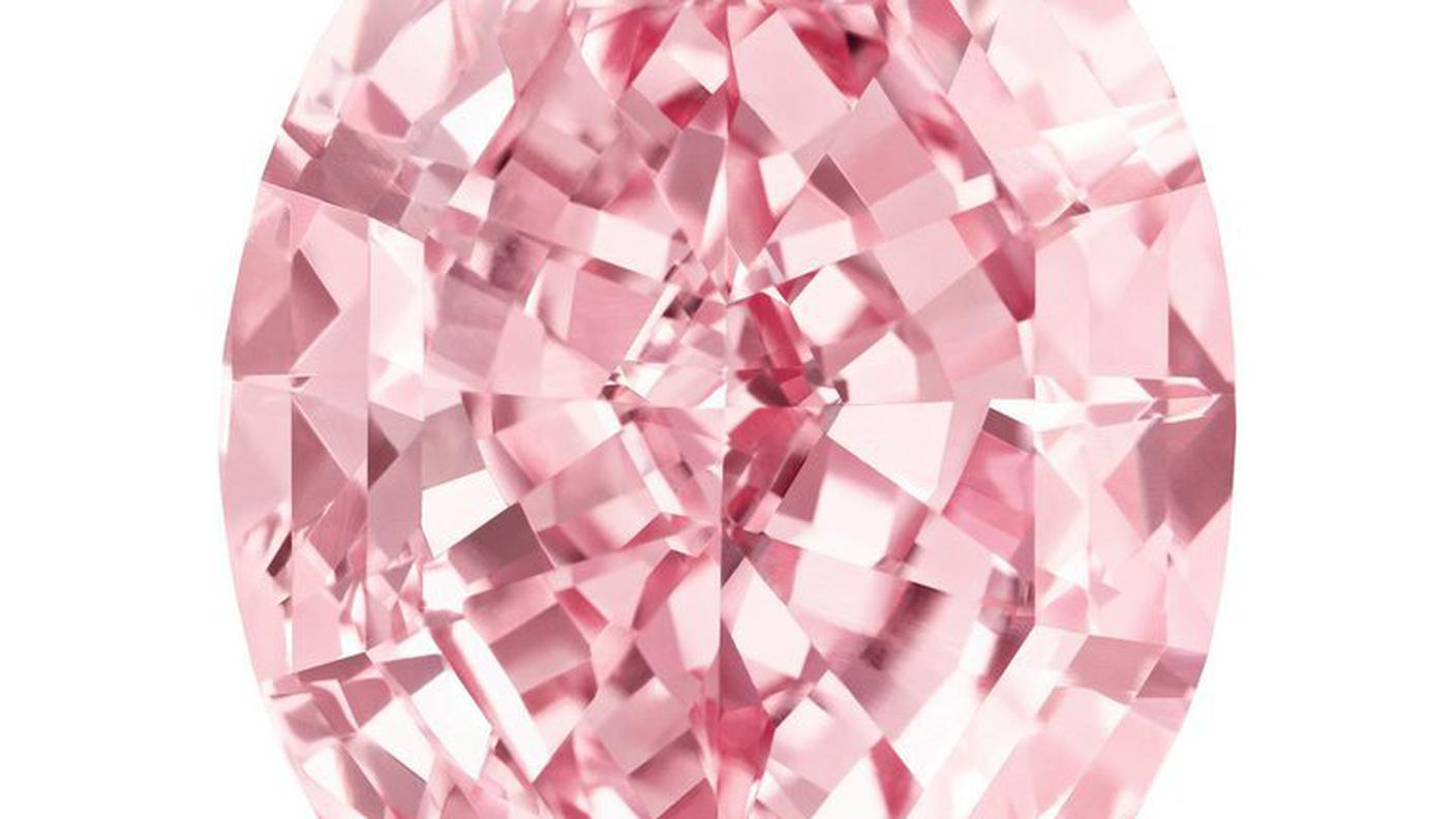 Pink Star diamante 60 milioni ky 25.09.2013.JPG