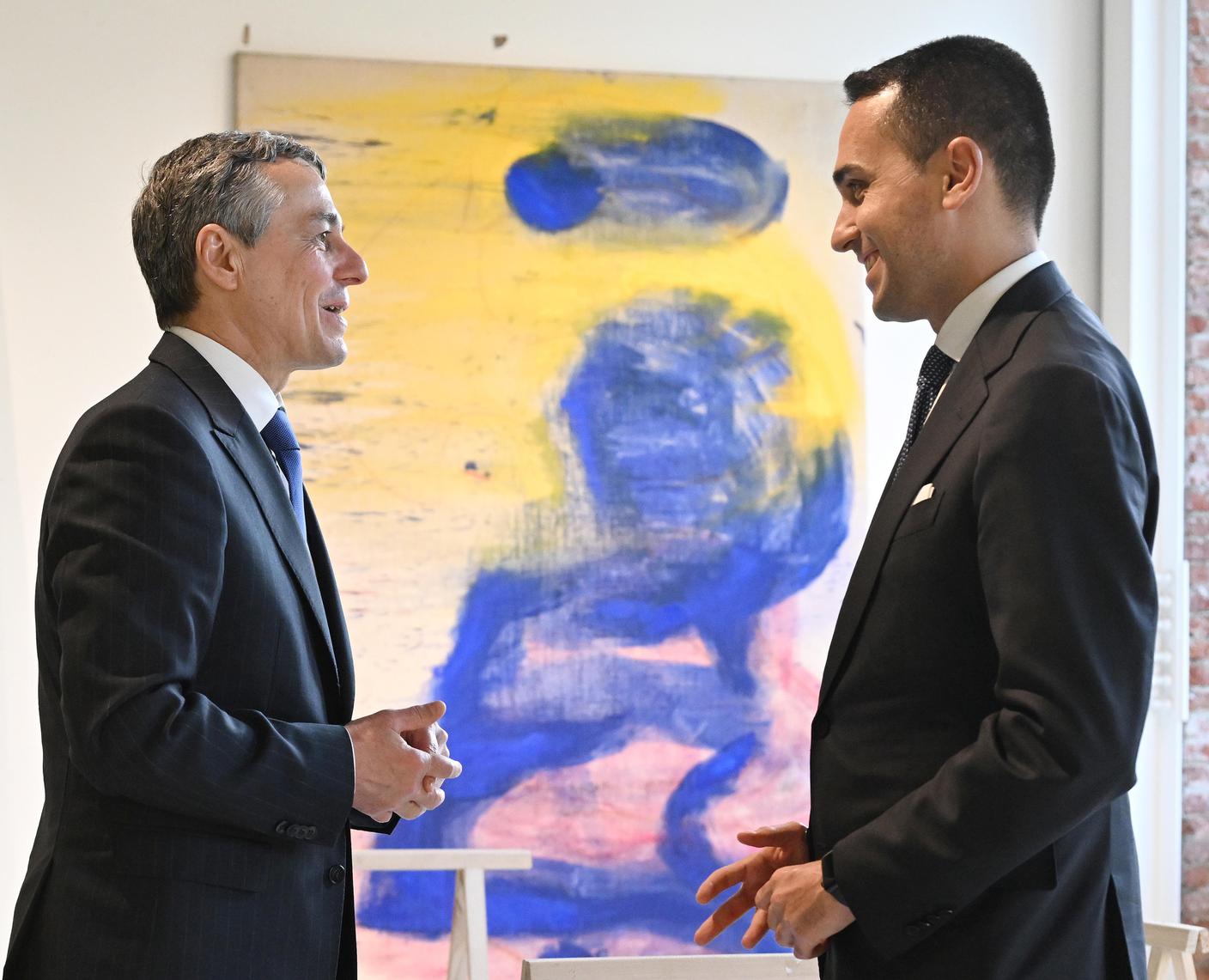 L'incontro a Milano fra il ministro degli esteri e il suo omologo italiano Luigi Di Maio