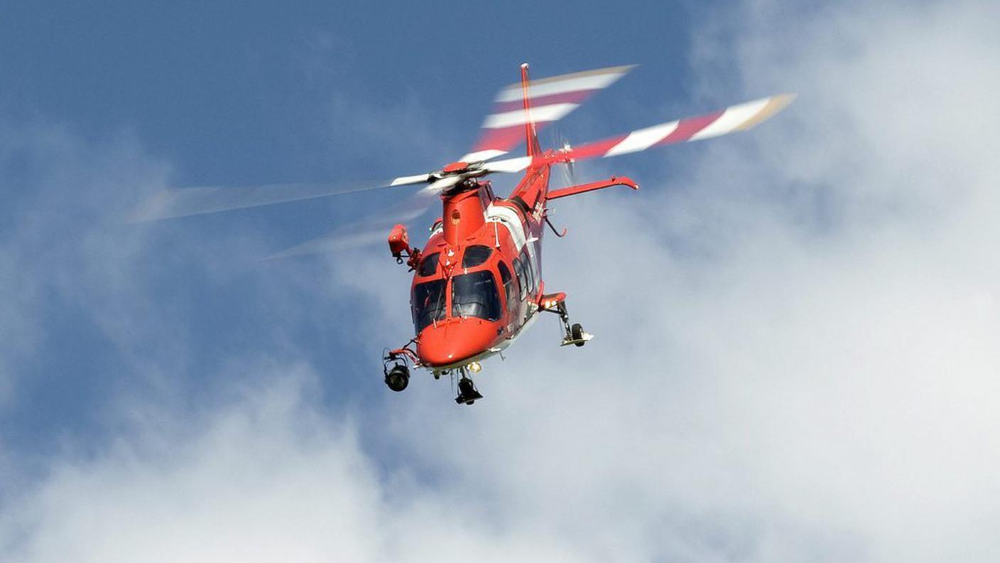 Sono intervenuti anche due elicotteri della REGA