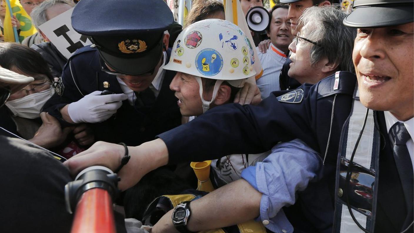 Tokyo_proteste nucleare_9.3.2013_keystone4.JPG