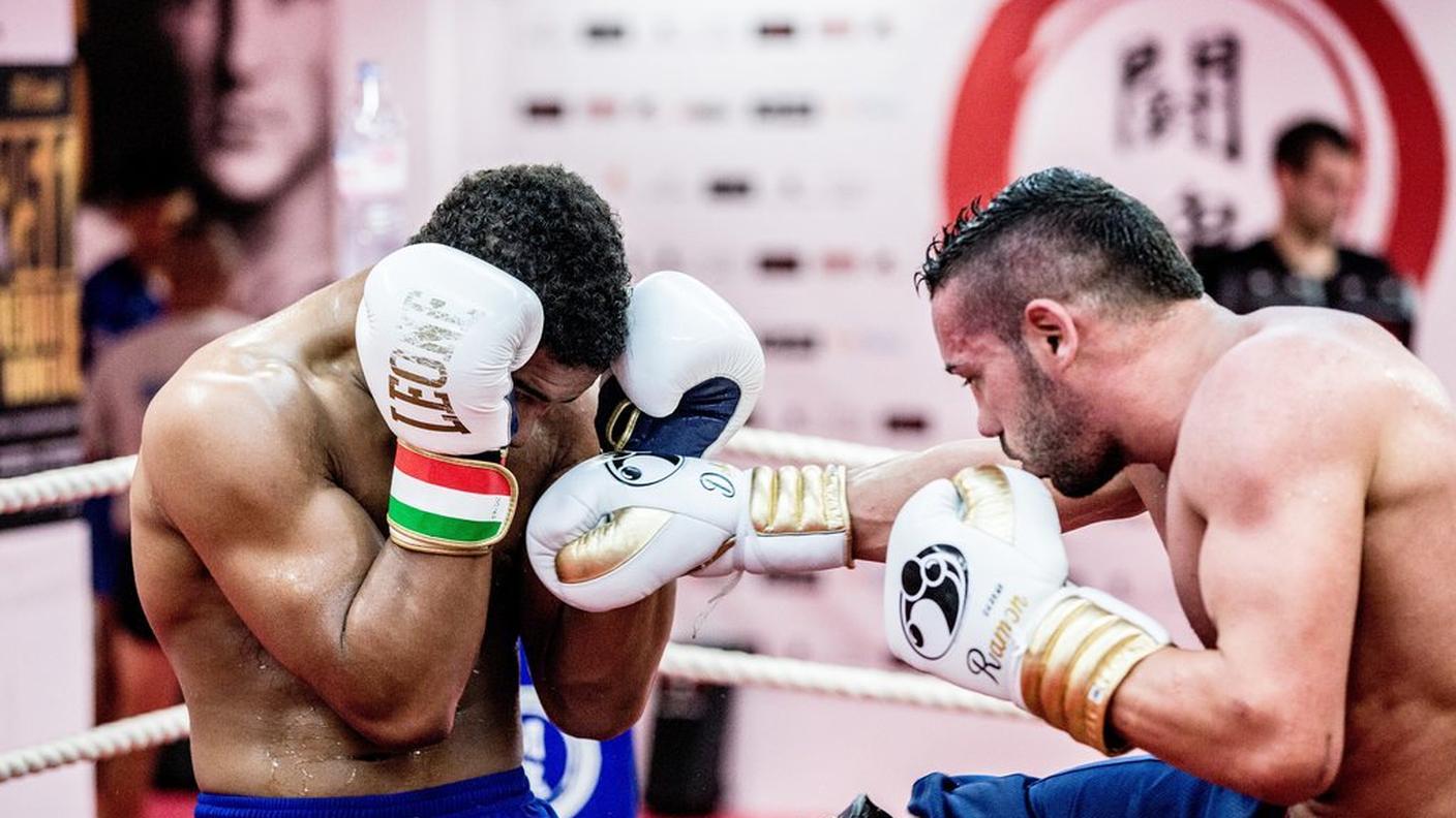 Il giovane delinquente con il suo allenatore