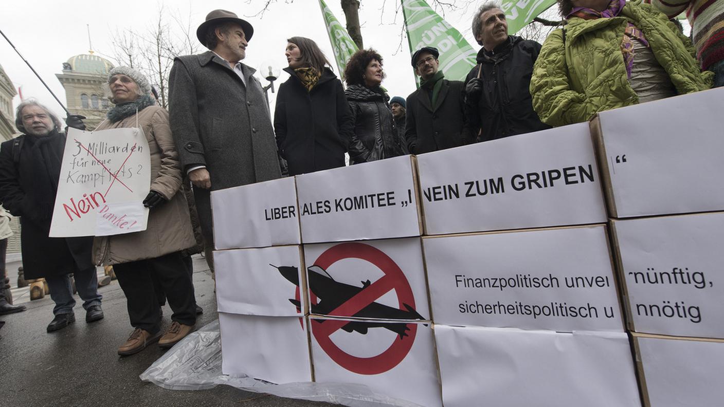 Gripen manifestazione Berna 14.1.2014 ky.JPG