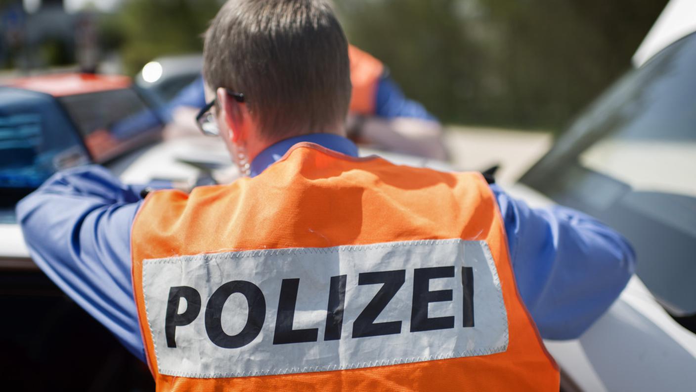 polizei basilea ky.JPG
