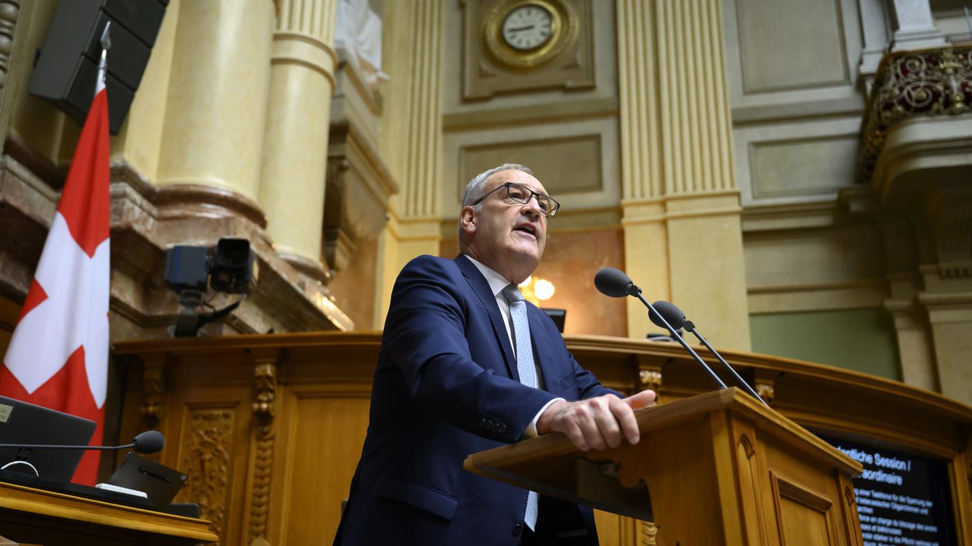 Guy Parmelin a nome del Governo si è opposto a questo cambio di paradigma