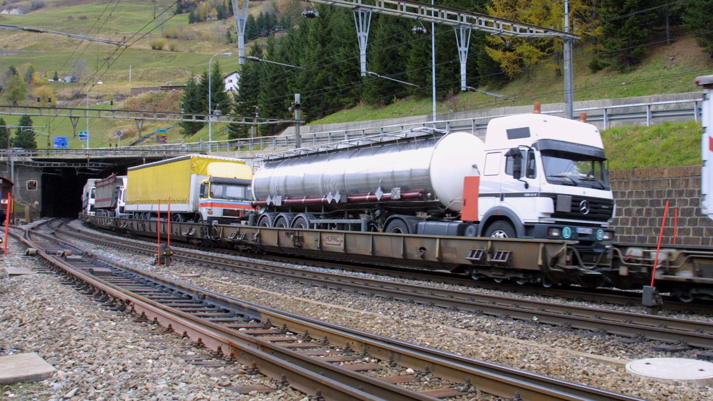 treno_tunnel_merci_tp