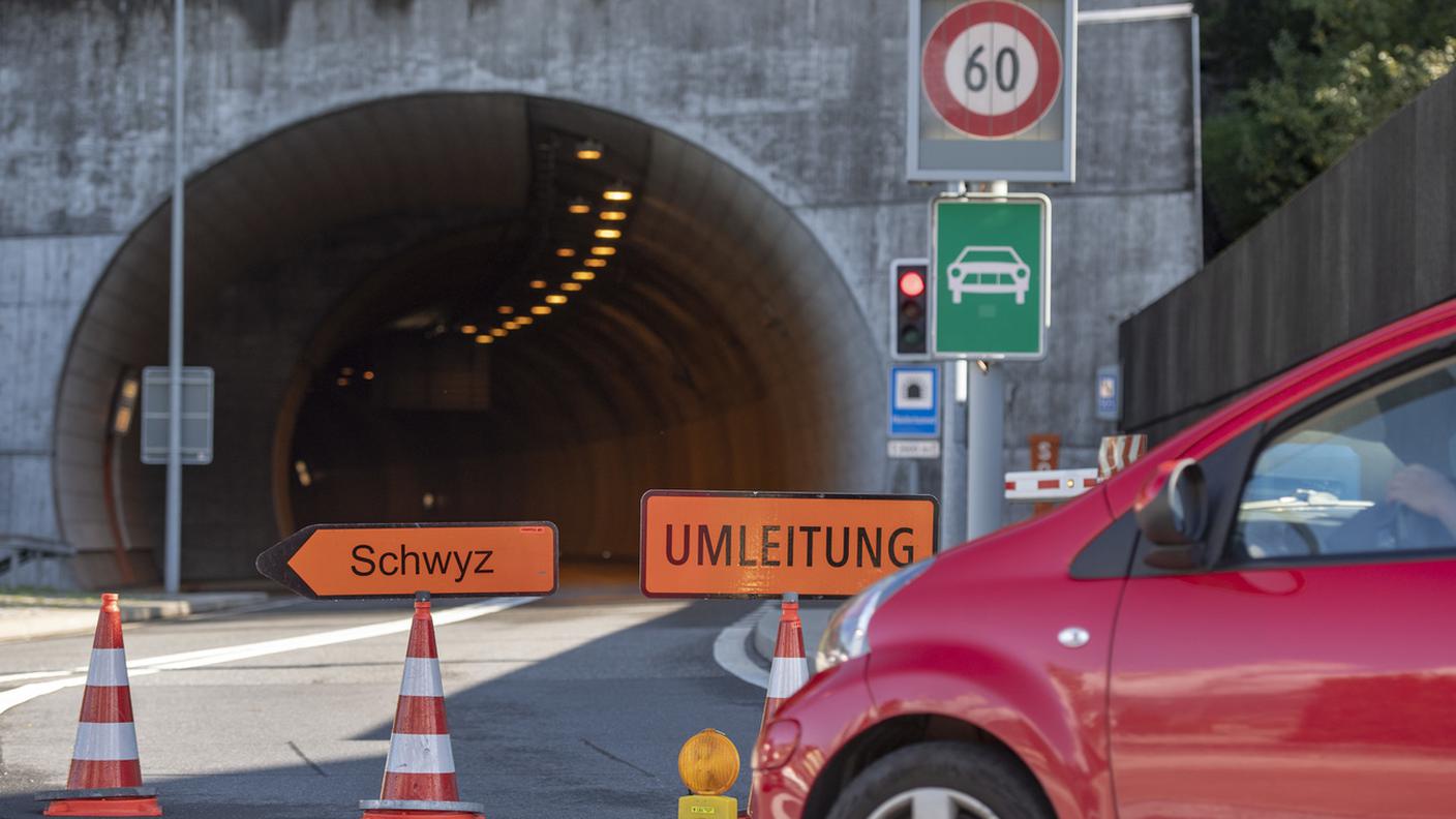 La chiusura della Axenstrasse è scattata martedì alle 19.30