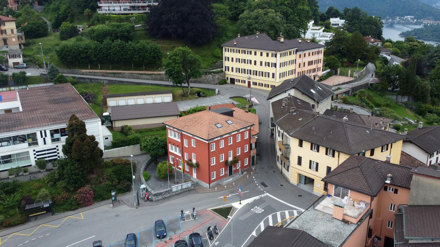 Casa comunale di Collina d'Oro