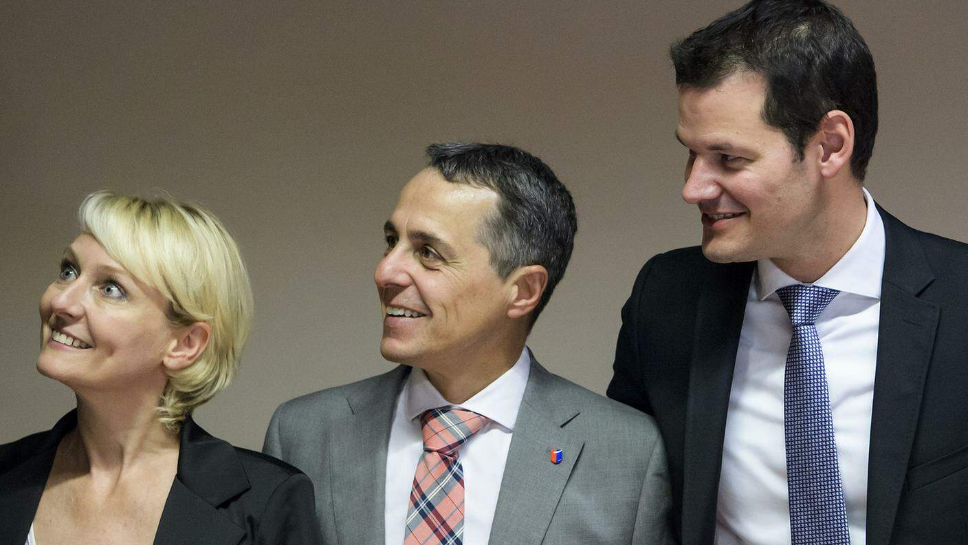 Anche il PLR, dopo l'UDC nel 2015, adottò la soluzione di un "tricket" per la successione in Governo a Didier Burkhalter: a comporlo, Isabelle Moret, Ignazio Cassis e Pierre Maudet
