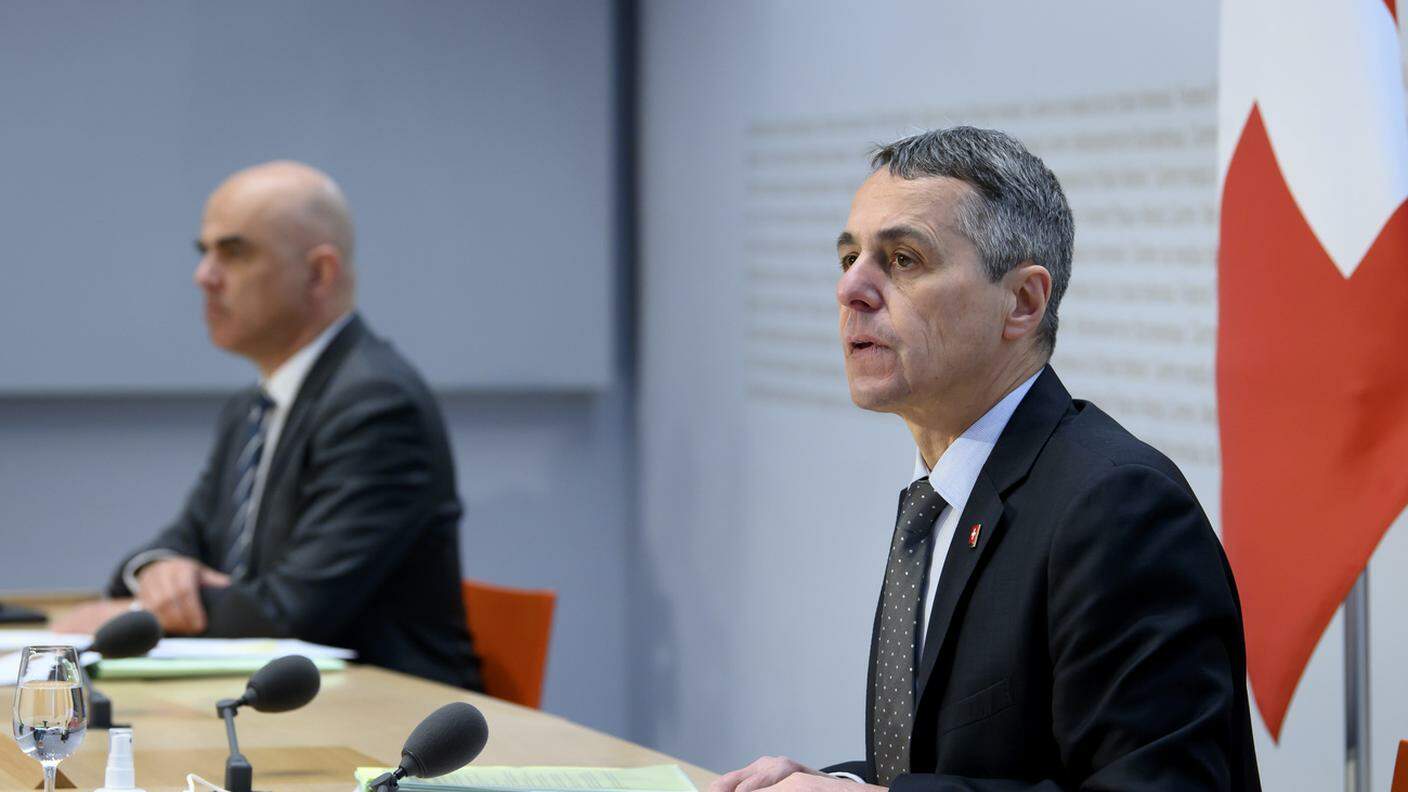 Ignazio Cassis e Alain Berset in una conferenza stampa del Governo