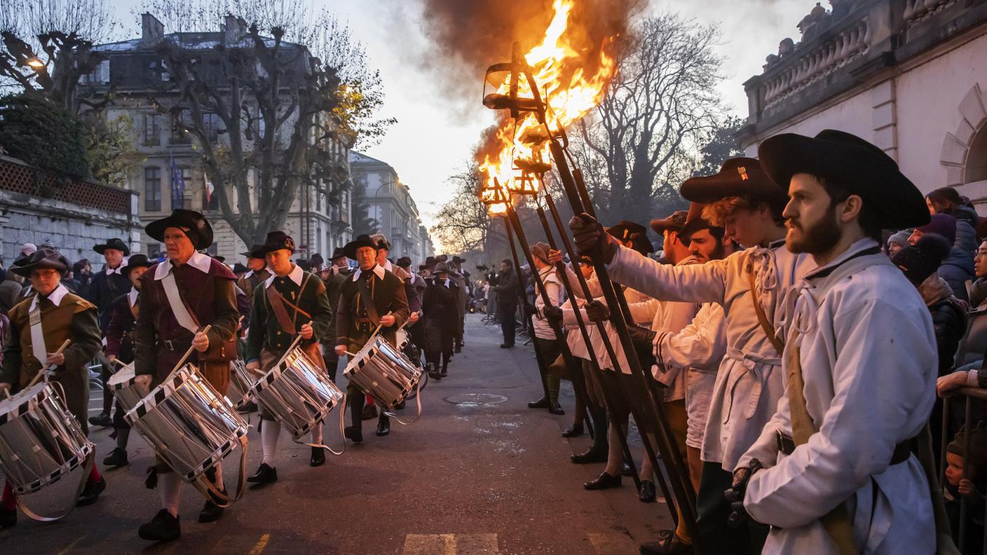 L'Escalade rievoca la vittoria dei ginevrini sulle truppe savoiarde che, nel 1602, tentarono un assalto contro la città