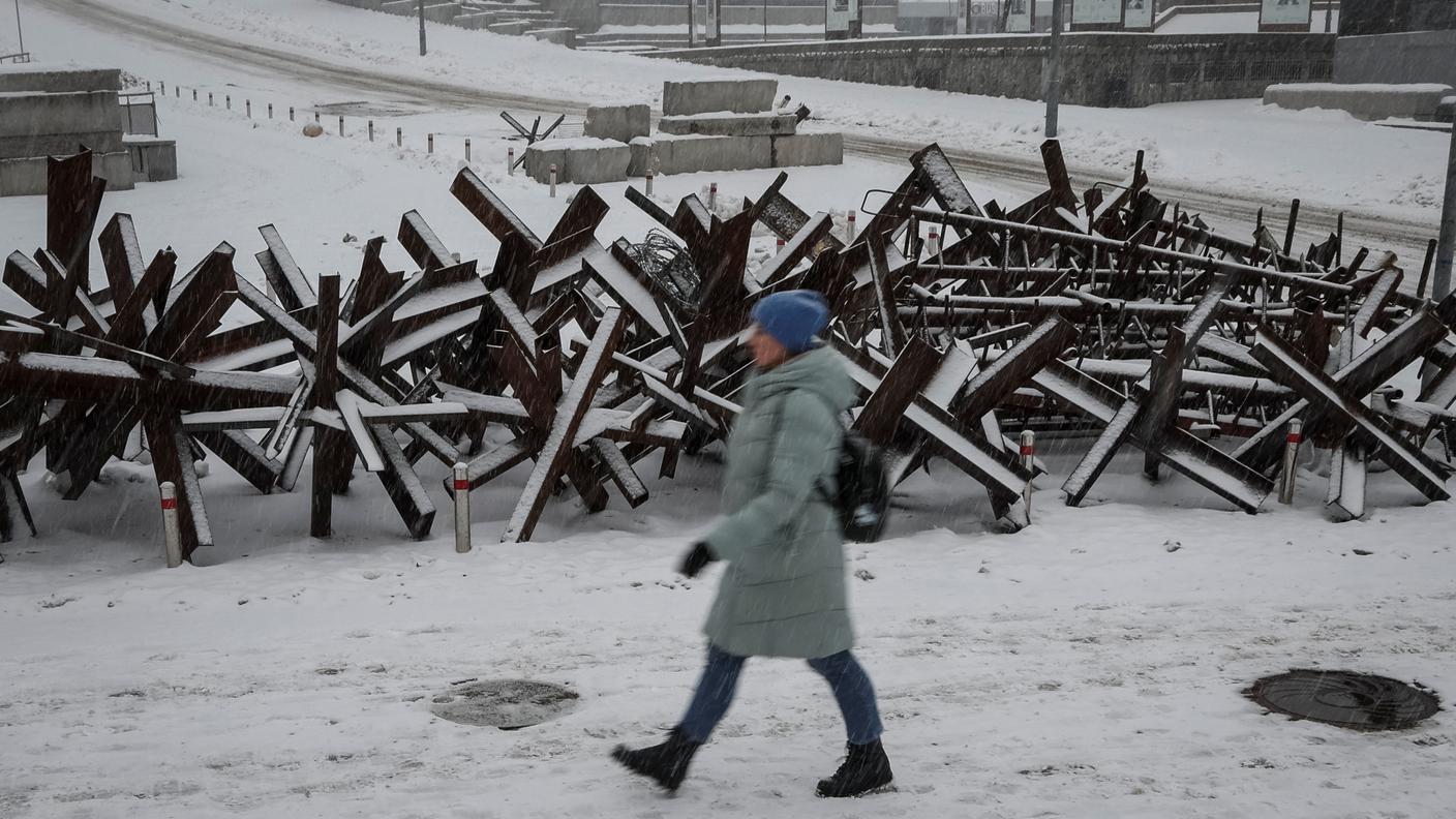 2022-12-07T111101Z_890318255_RC2W0Y9ODMIX_RTRMADP_3_UKRAINE-CRISIS-WINTER.JPG