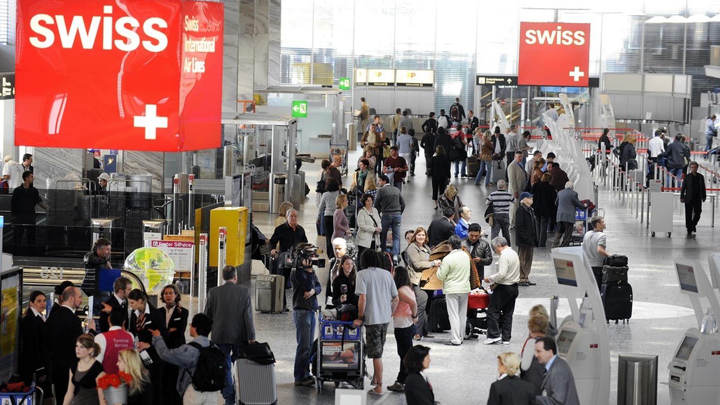 Il check-in allo scalo di Zurigo