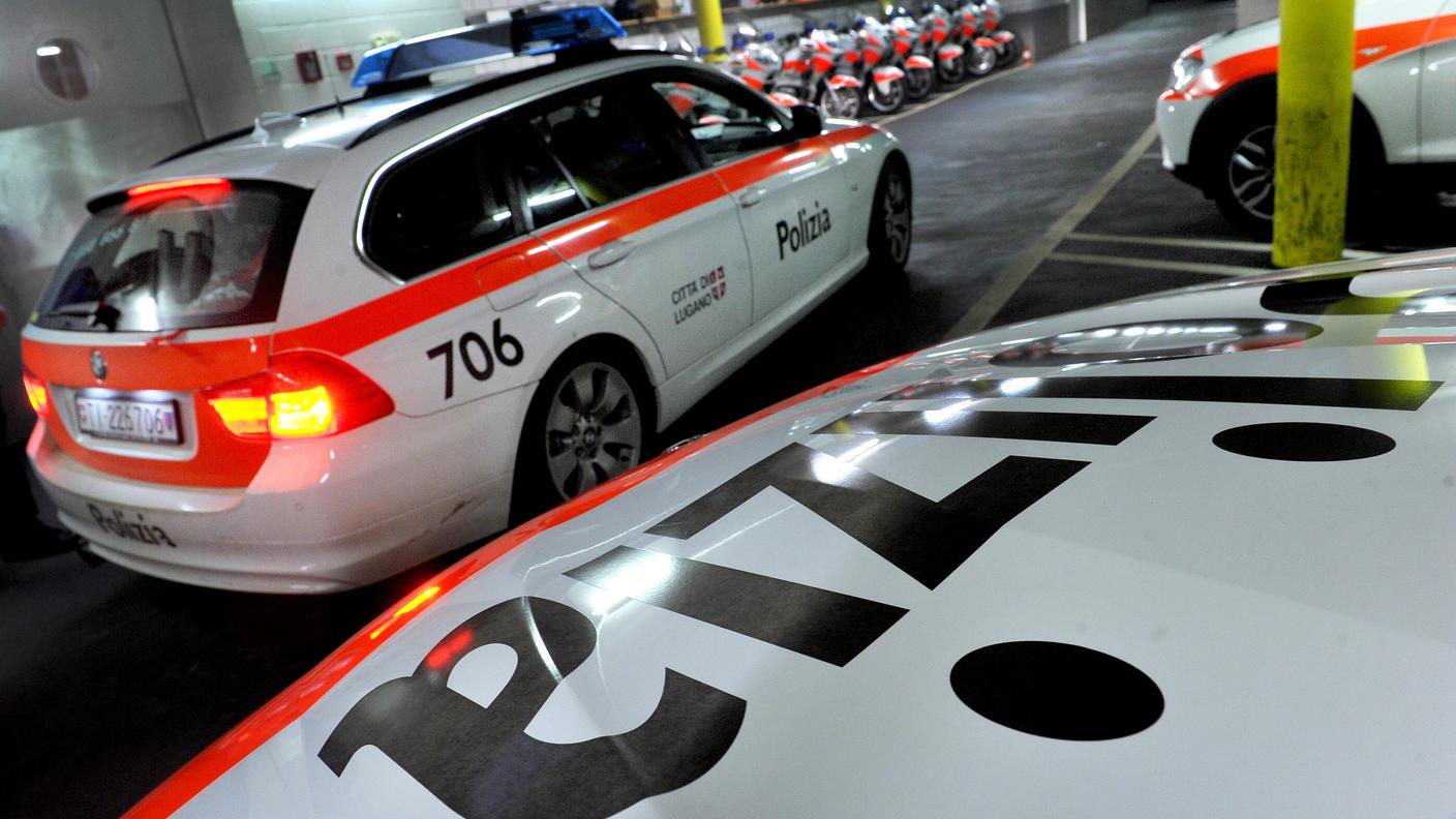 auto-polizia, 22.1.2013,tp.jpg