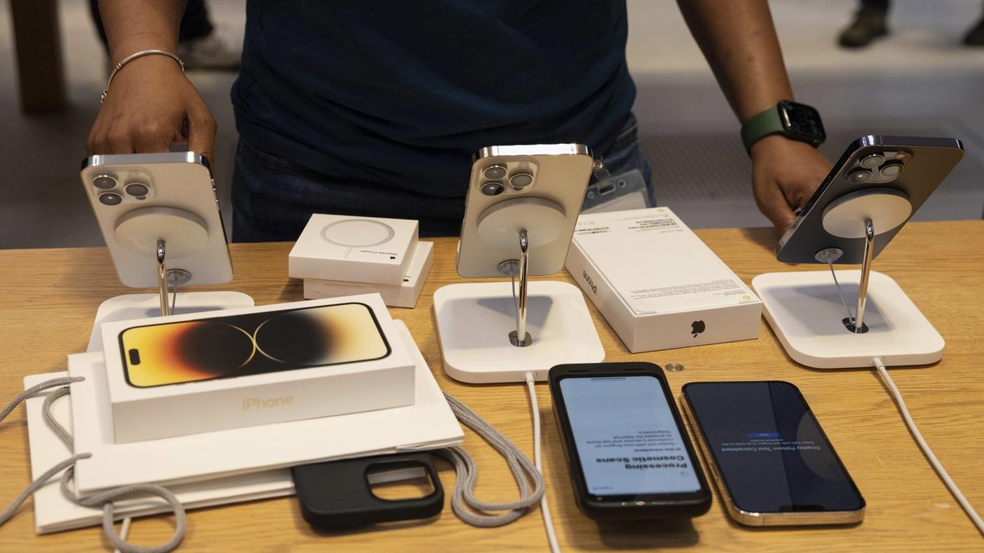 Cellulari? Meglio se nuovi