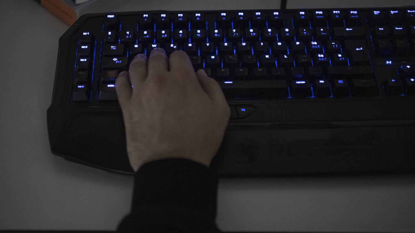 Le sostanze venivano inviate per posta agli acquirenti dopo pagamenti in bitcoin