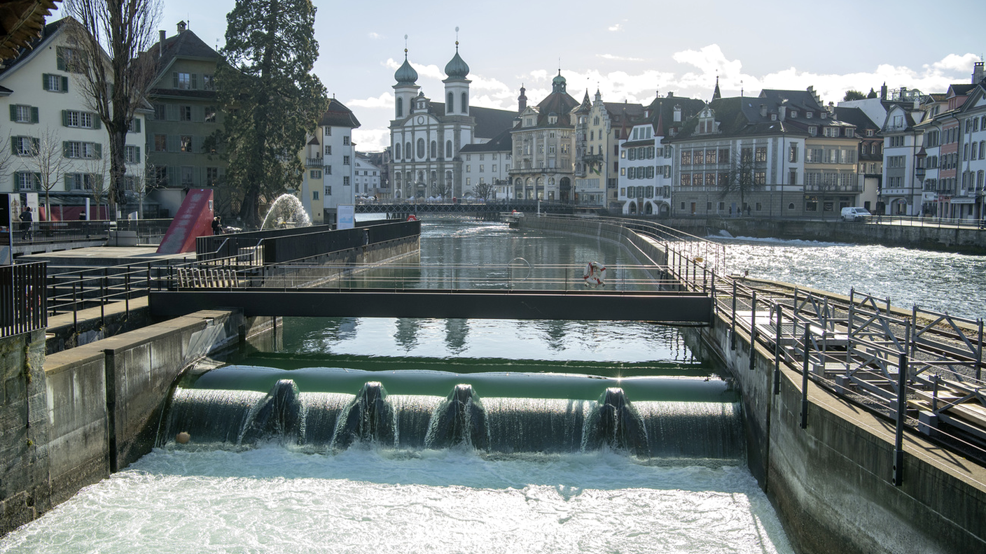 Lucerna è una delle città più turistiche della Svizzera