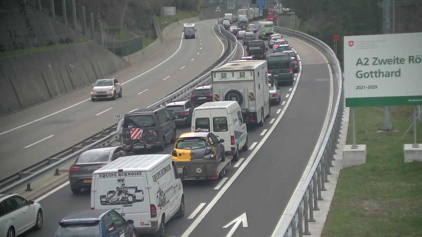 La colonna al portale nord del San Gottardo