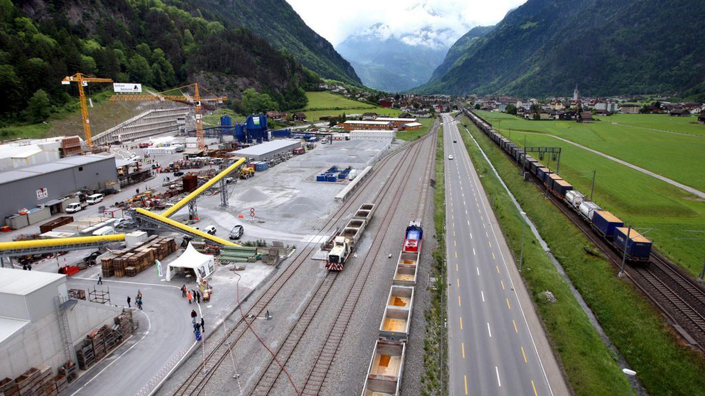 alptransit gottardo uri KY 2010.JPG