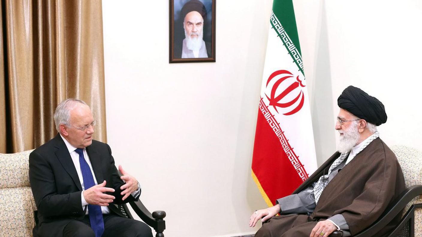 Un'immagine dell'incontro con la guida suprema Ali Khamenei