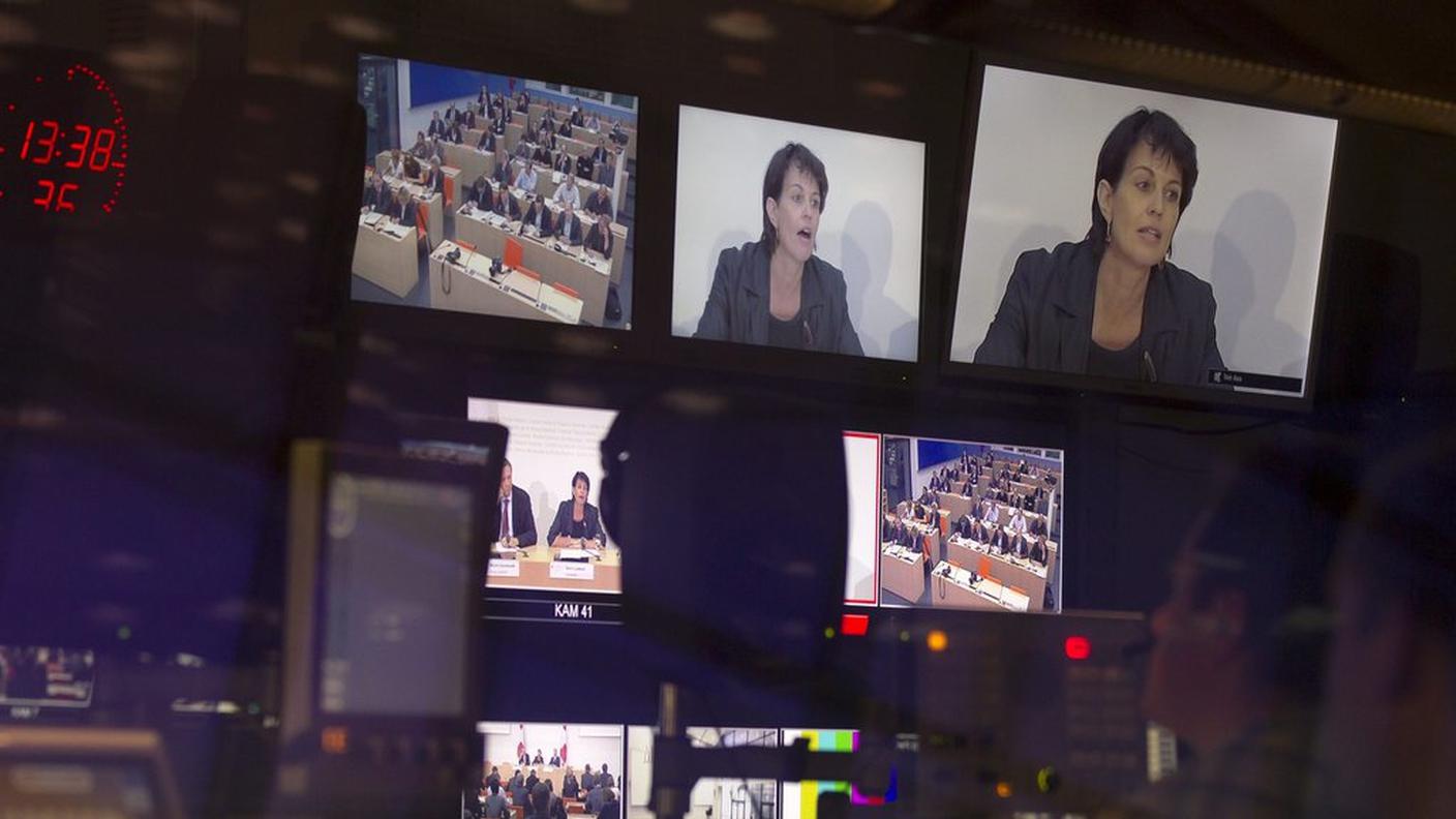 Doris Leuthard esprime l'apprezzamento del Governo per un servizio pubblico con la SSR presente in tutte le regioni