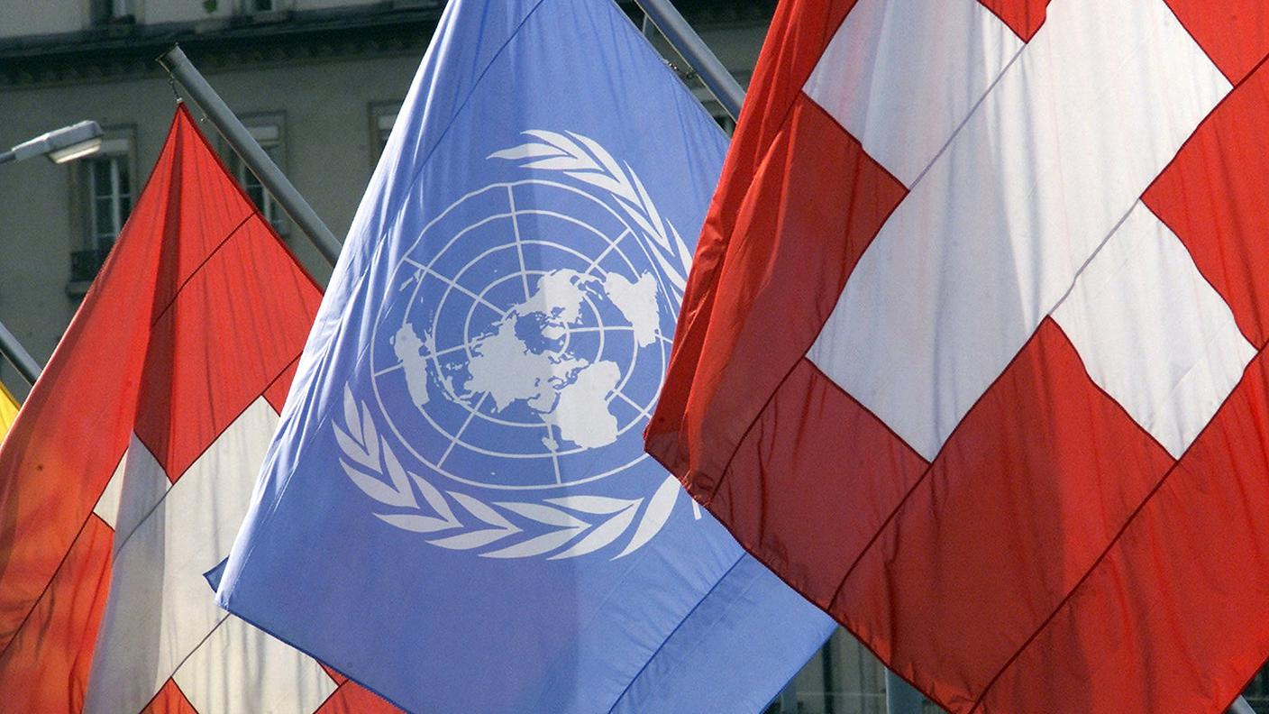 Si evidenzia dissenso in Svizzera in merito al patto dell'ONU sui migranti