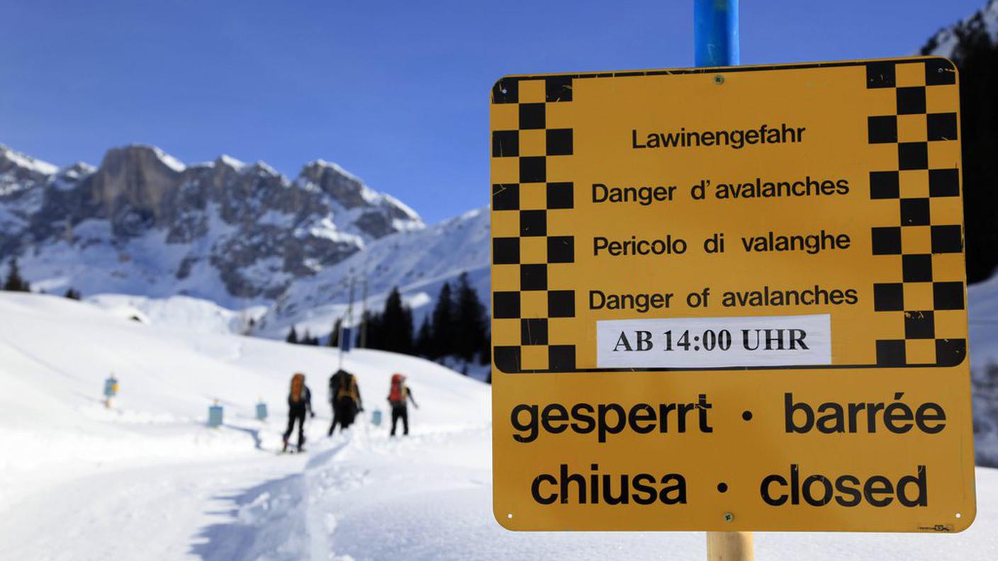 Lo scorso fine settimana, 4 persone sono morte sotto la neve