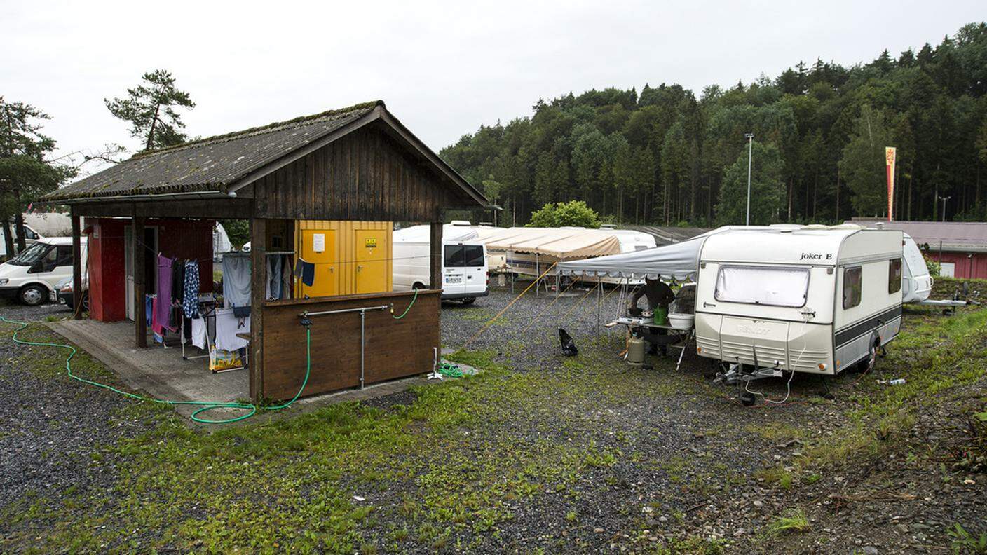 Nuove aree di stazionamento per i nomadi svizzeri