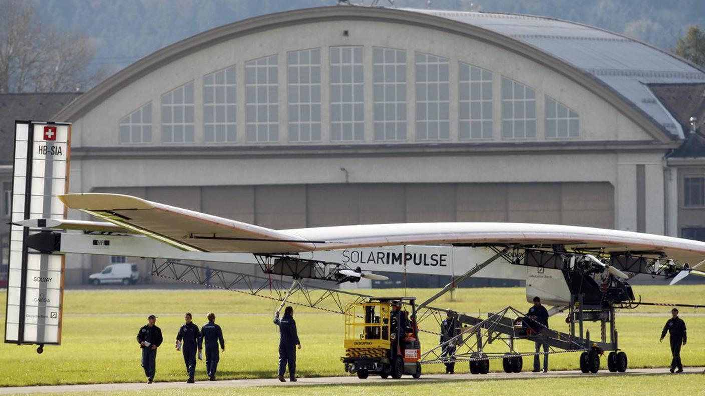 Duebendorf Solar Impulse 10.04.2013 ky.JPG