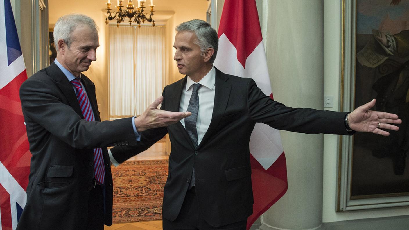 Incontro improntato di cortesia tra David Lidington e Didier Burckhalter