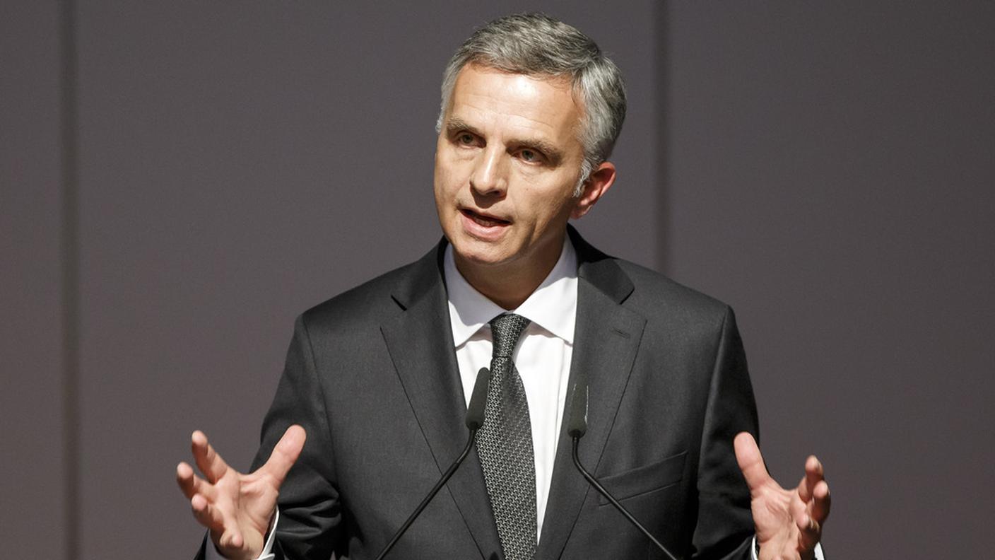 Il consigliere federale richiama all'unità gli Stati