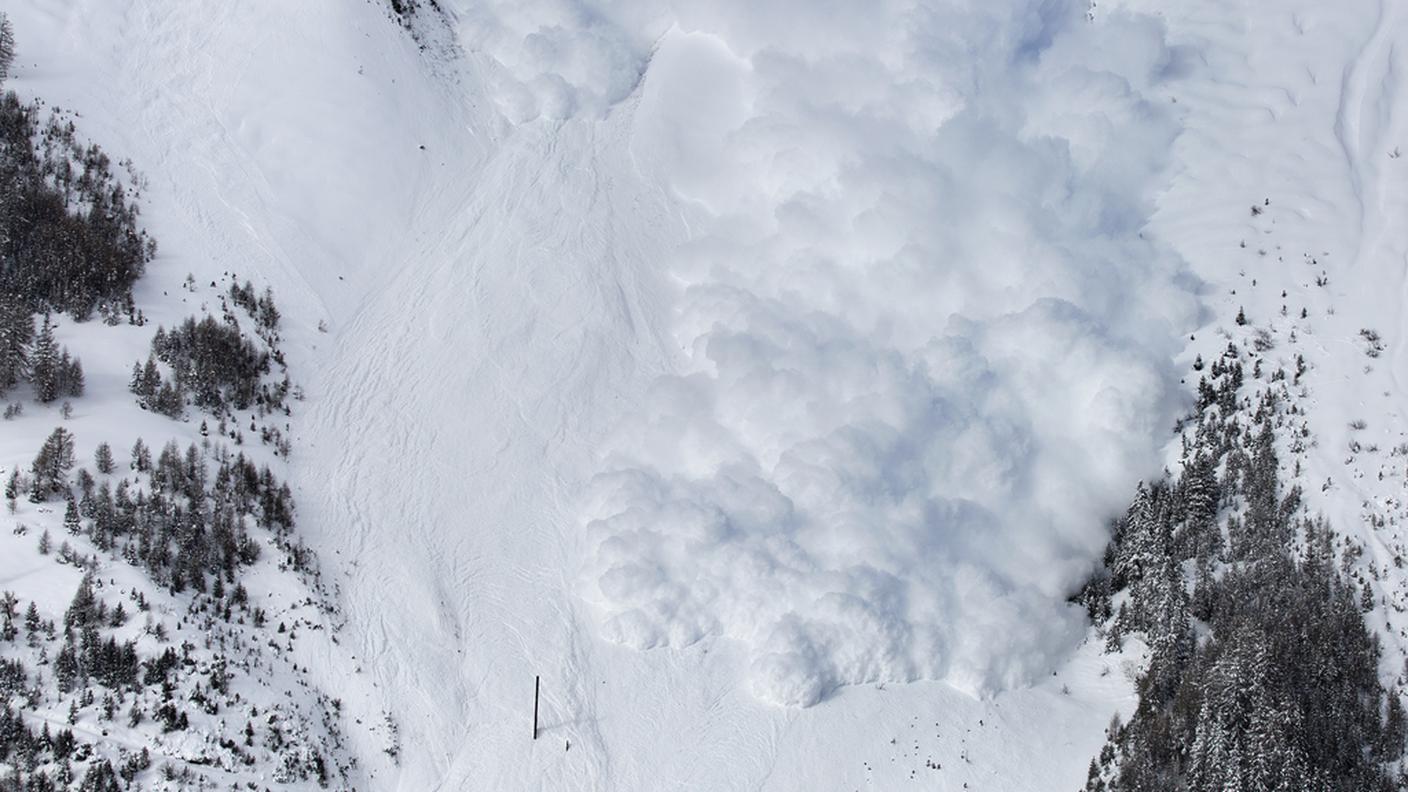 Un gruppo di scialpinisti è stato travolto