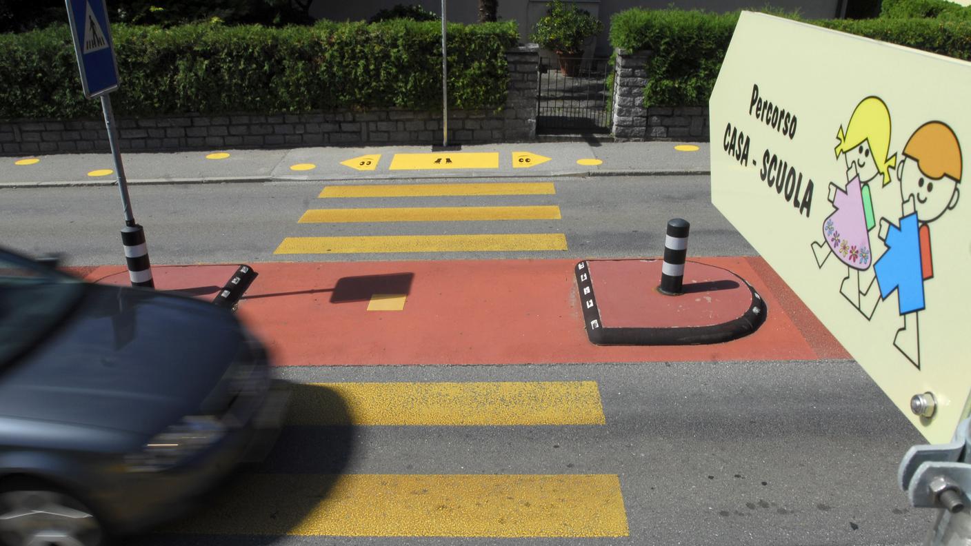 La polizia invita gli adulti a mantenere un atteggiamento razionale di fronte ai pericoli che i bambini possono correre quando sono fuori casa