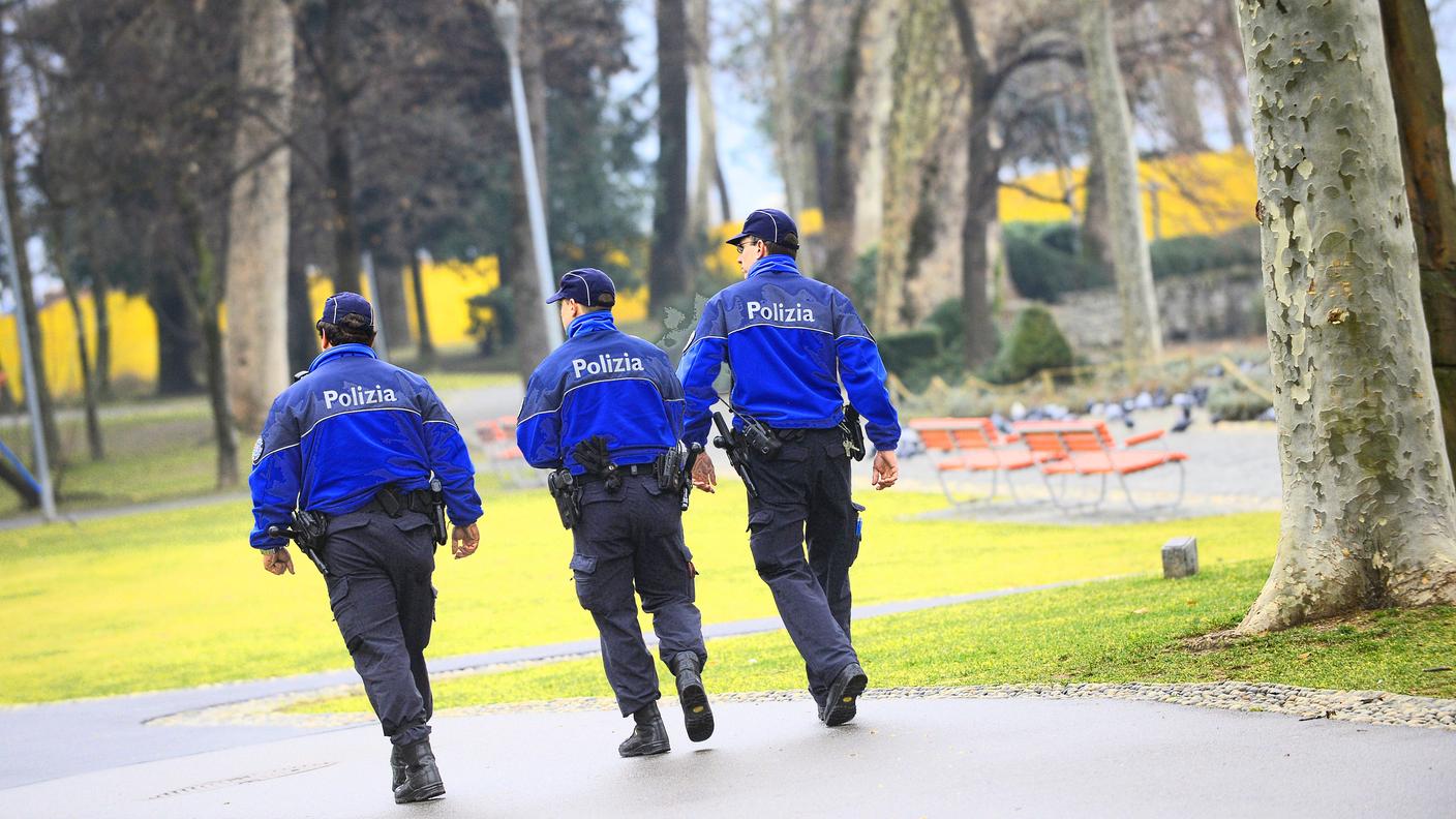 La polizia cantonale riceve in media 700 telefonate al giorno