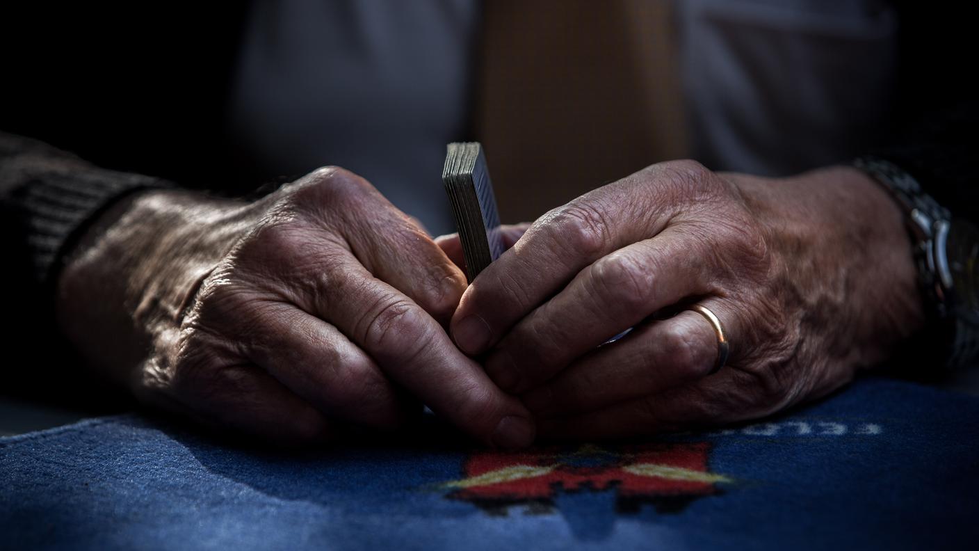 Le segnalazioni dei cittadini hanno permesso di arrestare due persone, una donna e un minorenne