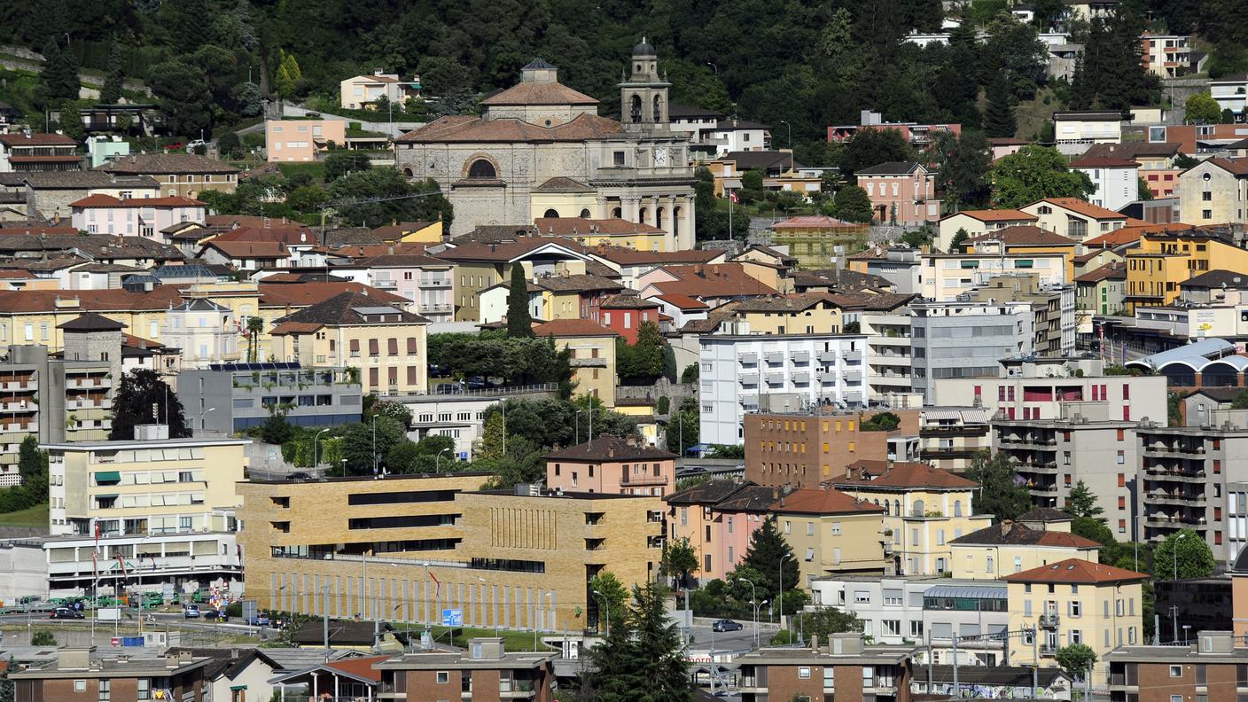 L'incidente è avvenuto su Via Franscini
