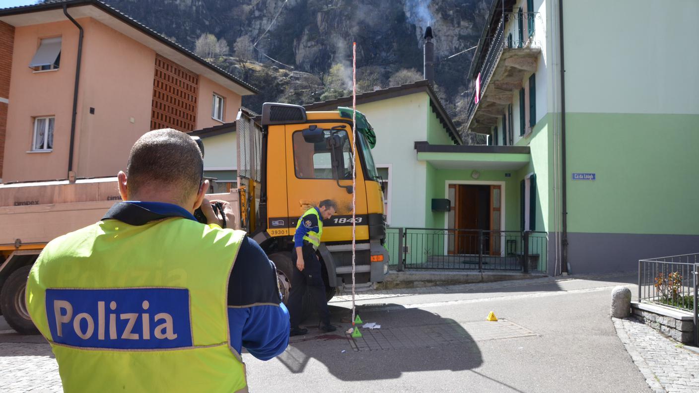 Primi rilievi della polizia cantonale