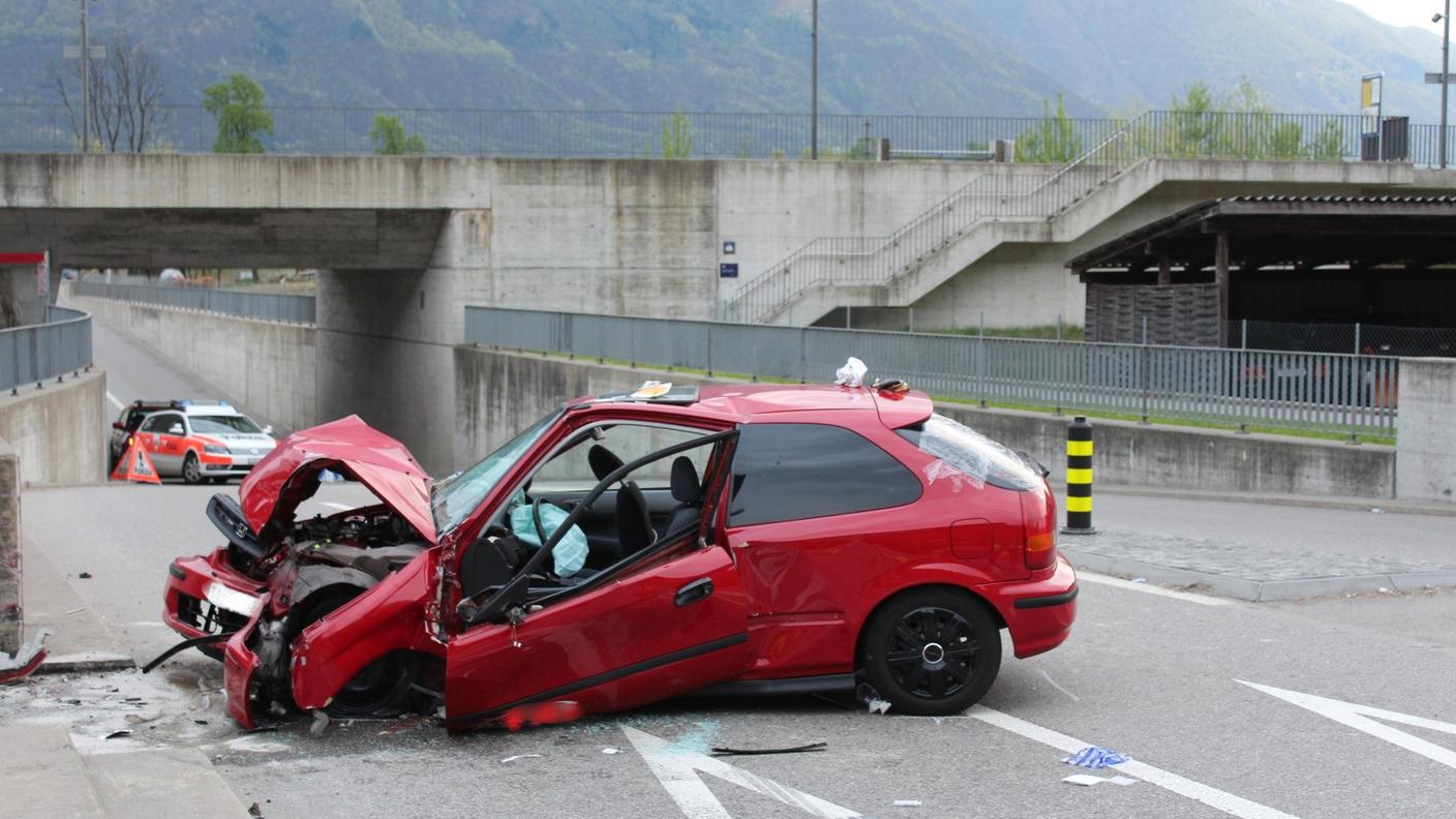 L'auto distrutta