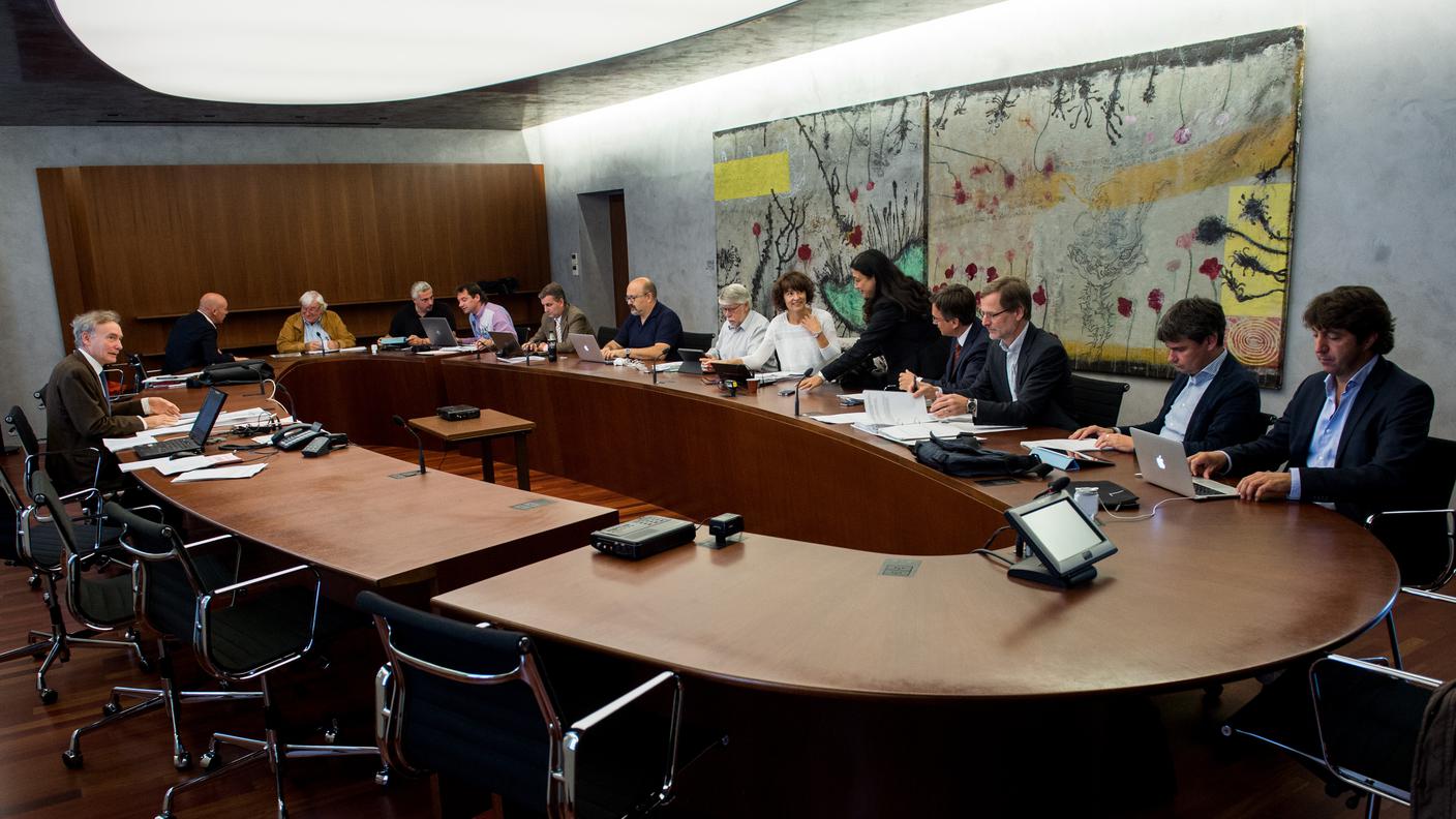 La commissione della Gestione uscente impegnata in seduta lo scorso autunno