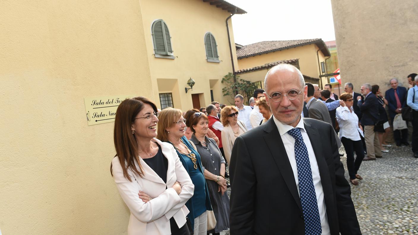 Un momento dei festeggiamenti del neo primo cittadino ticinese