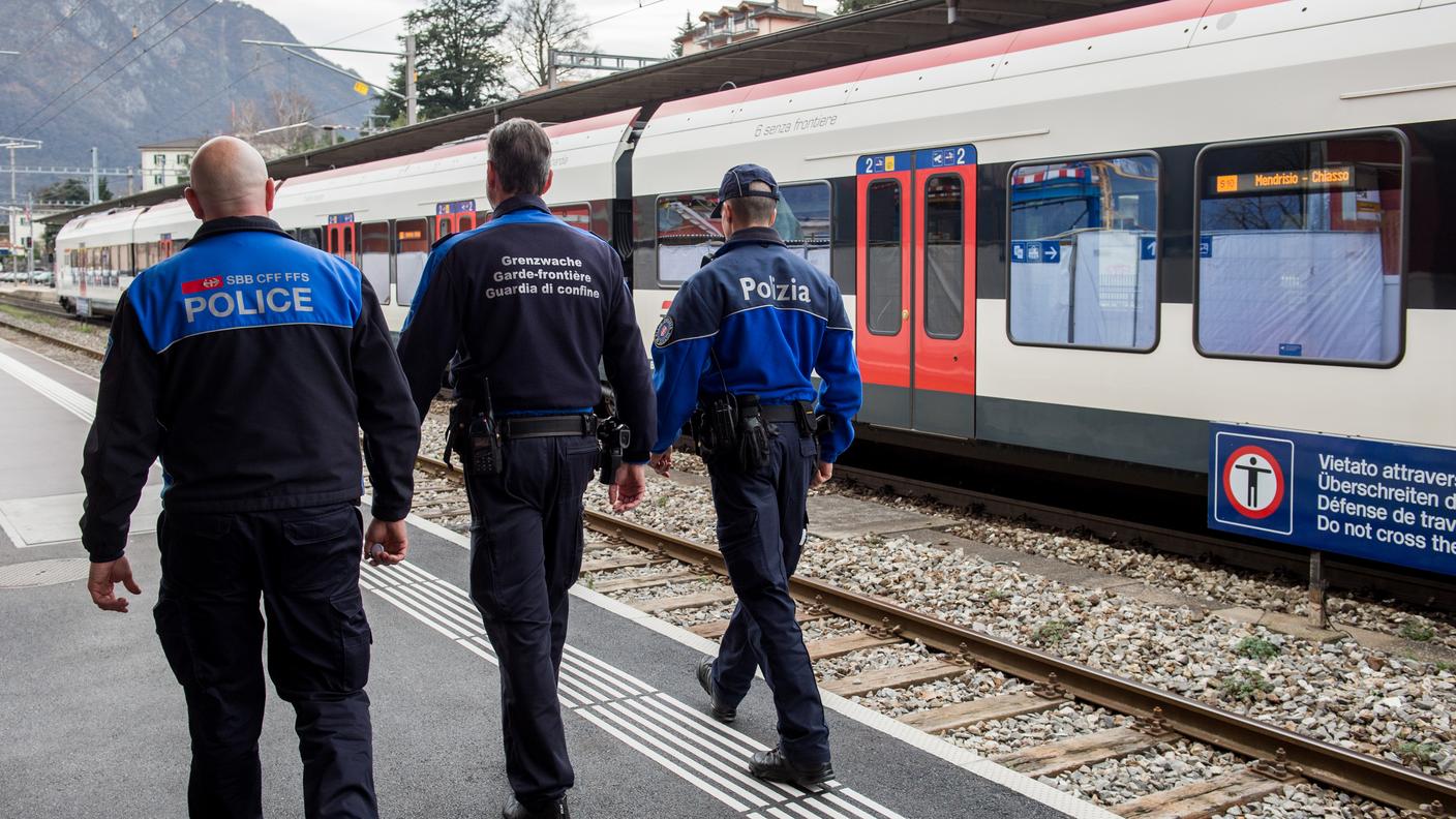 Molti profughi sono minorenni e viaggiano senza genitori