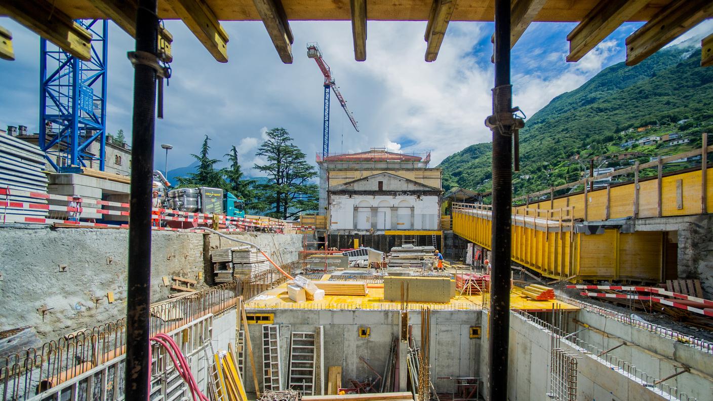 Un cantiere profondo nove metri